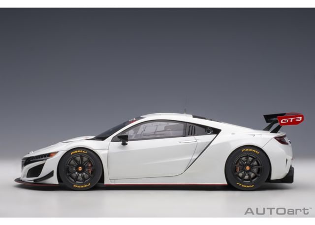 新品 81898 オートアート 1/18 ホンダ NSX GT3 2018 （ホワイト