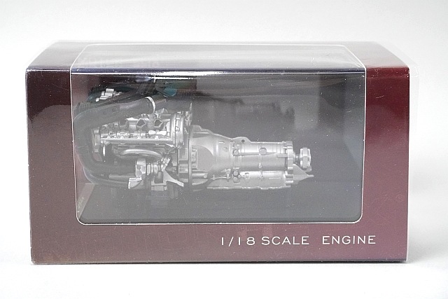  M90106 ⡼إå 1/18  Alfa Romeo V6 Engine GTA version 