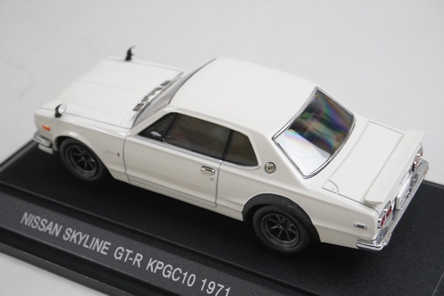 1/43 エブロ 43582 日産 スカイライン GT-R KPGC10 1971 ホワイト