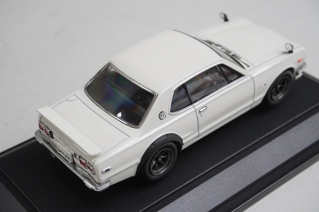 1/43 エブロ 43582 日産 スカイライン GT-R KPGC10 1971 ホワイト