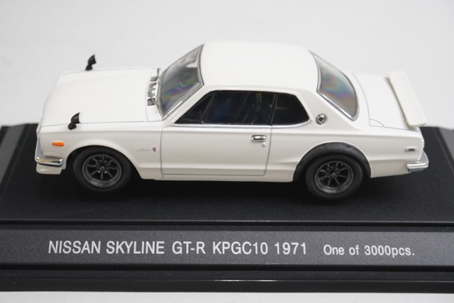 1/43 エブロ 43582 日産 スカイライン GT-R KPGC10 1971 ホワイト