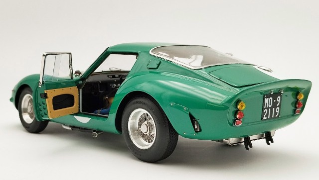 【美品】CMC製　1/18スケール　フェラーリ250GTO M154 Cmc 1/18 Scale Ferrari 250Gto M154 | eBay