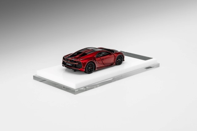 レジン製 1/64 ブガッティ シロン 新品 CRL 1/64 ブガッティ シロン Bugatti Chiron Metallic Red +