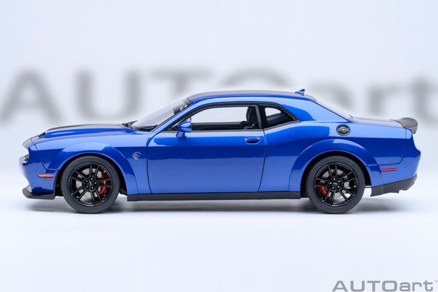 ���� 71763 �����ȥ����� 1/18 ���å� �����󥸥㡼 SRT ��������֥쥤�� 2022 �ʥ᥿��å����֥롼�������ܥ�֥�å������ȥ饤�� ��INDIGO BLUE��� 