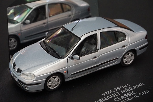 1/43 ビテス VMC99041 ルノー メガーヌ クラシック 1999 メタリック