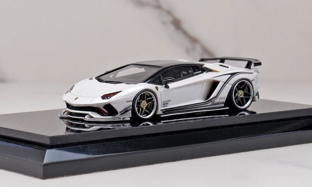 YMモデル 1/64 ROWEN ランボルギーニ アヴェンタドール S Preorder] YM Model 1:64 Rowen Lamborghini Aventador S Black