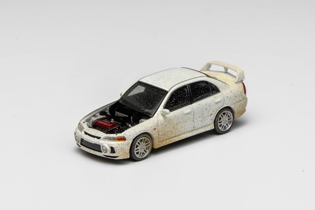 新品 M64015 モーターヘリックス 1/64 三菱 Lancer Evolution IV Muddy