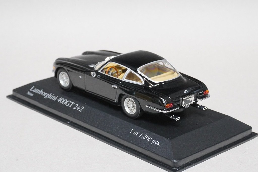 1/43 ミニチャンプス 430103304 ランボルギーニ 400GT 2+2 1964