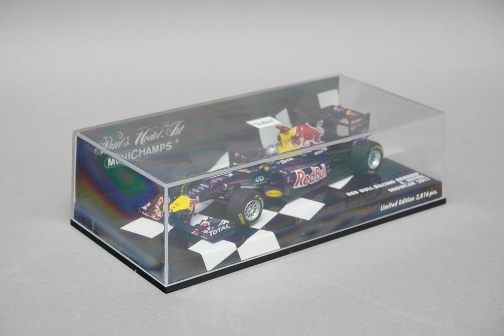 1/43 ミニチャンプス 410110071 ルノー レッドブル レーシング S