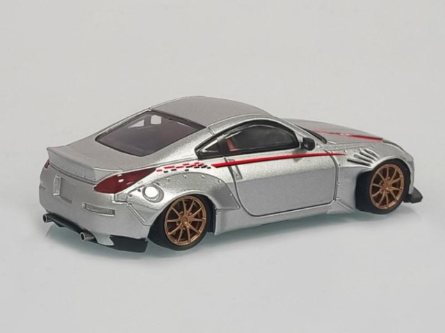 新品 LMLF 1/64 日産 Nissan Fairlady Z33 350Z Pandem Rocket