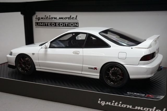 1/18 イグニッションモデル IG3055 ホンダ インテグラ (DC2) タイプR