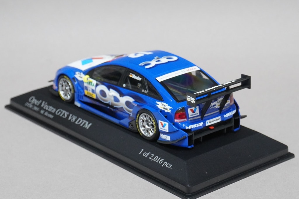 1/43 ミニチャンプス 400054612 オペル ベクトラ C GTS V8 OPC DTM