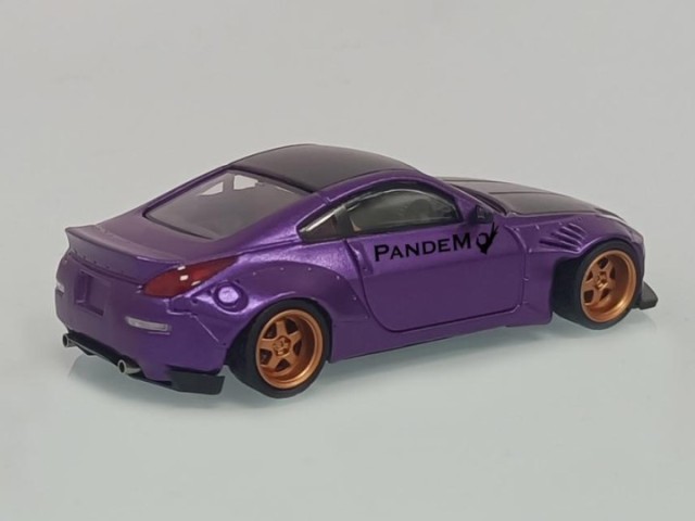 新品 LMLF 1/64 日産 Nissan Fairlady Z33 350Z Pandem Rocket bunny