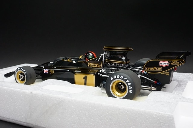 1/18 オートアート 87328 ロータス 72E 1973 #1 エマーソン