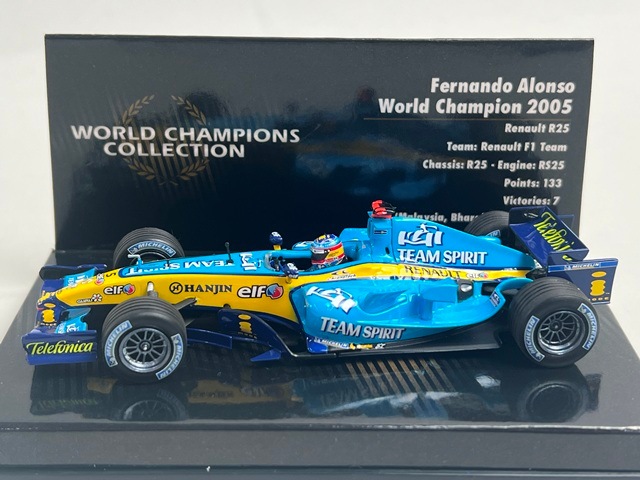 1/43 ミニチャンプス 436050005 ルノー F1チーム R25 ワールド