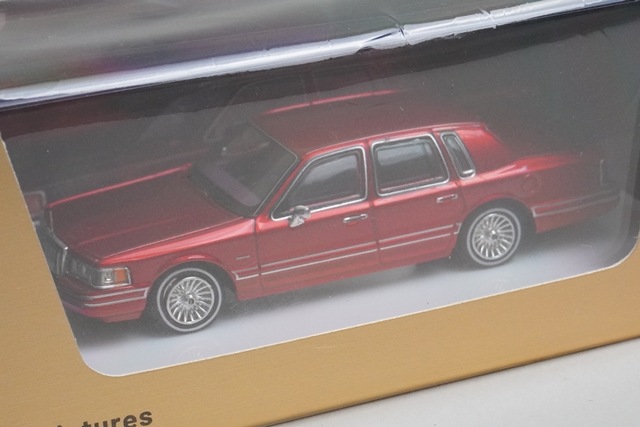 新品 MK Miniatures 1/64 リンカーン タウンカー 1992 Lincoln