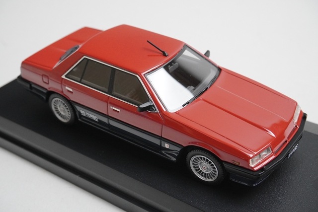 ハイストーリー 日産スカイラインセダン 2000 RS-X 1984 1/43 ハイストーリー HS048RE 日産 スカイライン セダン 2000 ターボー