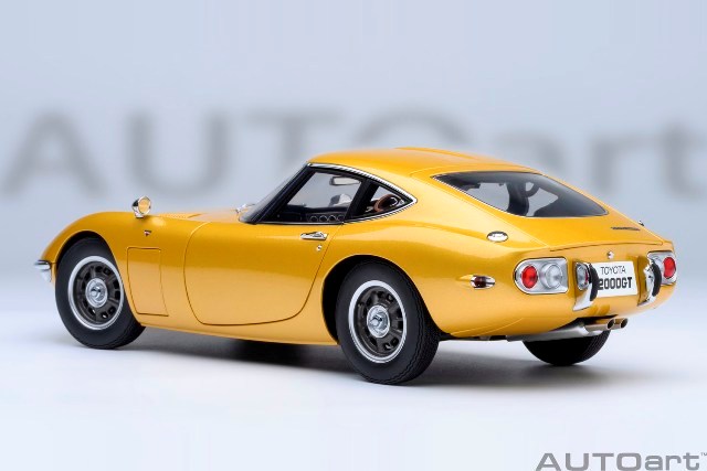 新品 79549 オートアート 1/18 トヨタ TOYOTA 2000GT 1967 ゴールド