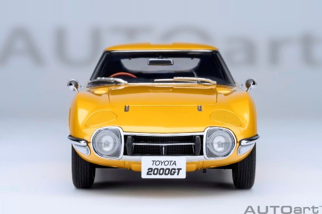 新品 79549 オートアート 1/18 トヨタ TOYOTA 2000GT 1967 ゴールド