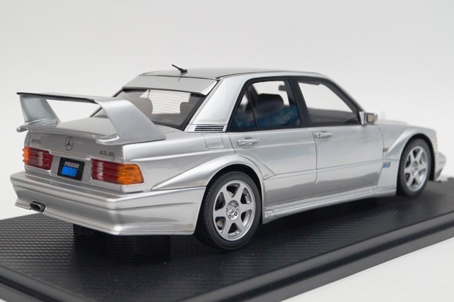 ���� 18B01-07 onemodel 1/18 ��륻�ǥ� �٥�� 190E EVO2 ����С�