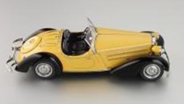 取寄せ M-075A CMC 1/18 アウディ 225 フロント ロードスター