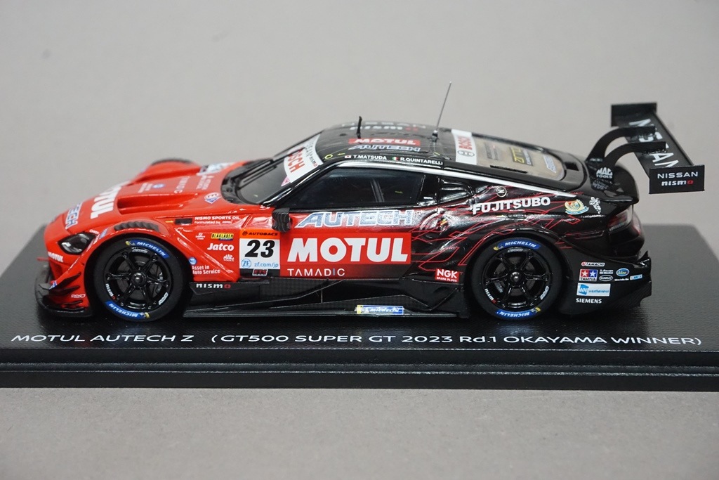 1/43 スパーク KWAM1Y2001 日産 モチュール オーテック Z ニスモ