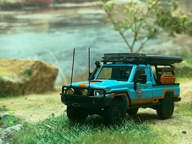 予約 Autobots models 1/64 トヨタ Land Cruiser LC79 Single