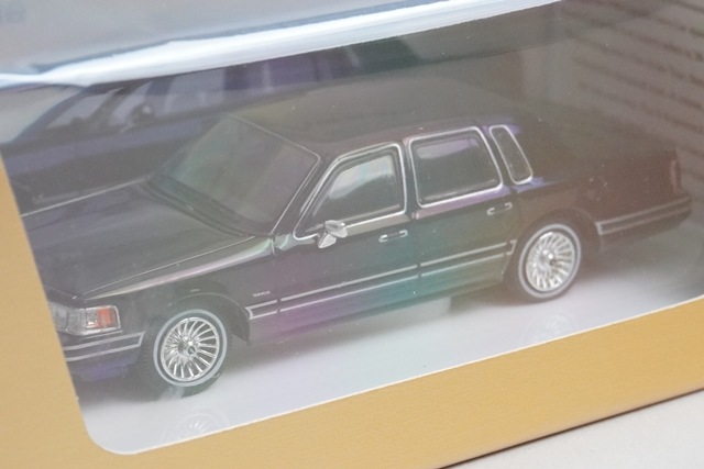 MK 1/64 フォード リンカーン タウンカー 新品 MK Miniatures 1/64 フォード リンカーン タウンカー 1992