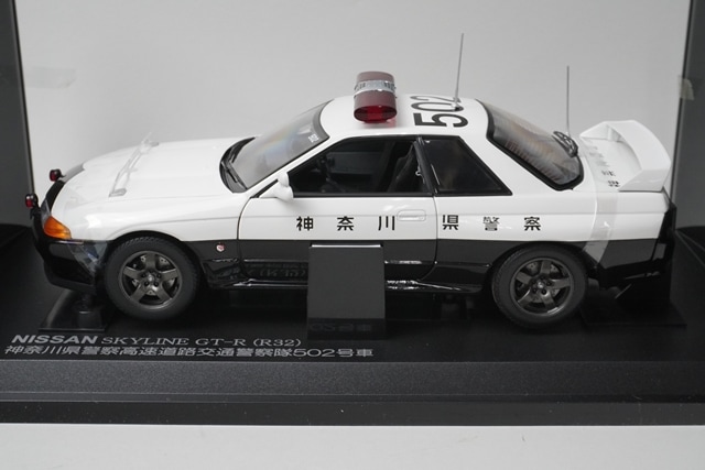 1/18 京商 08366A 日産 スカイライン GT-R 神奈川県警察 #502, Boost