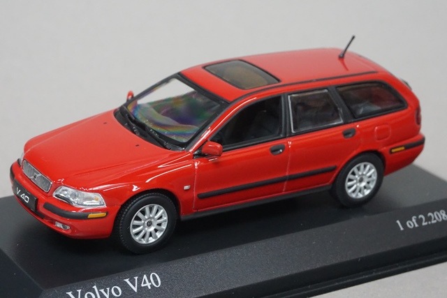 1/43 ミニチャンプス 430171110 ボルボ V40 2000 レッド, Boost Gear