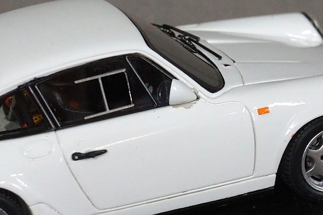 1/43 スパーク S0964 ポルシェ カレラ 4 RS Lightweight ホワイト