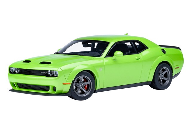 新品 71769 オートアート 1/18 ダッジ チャレンジャー SRT スーパー