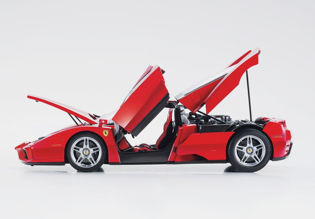 予約 HE182501 BBR 1/18 フェラーリ Ferrari Enzo Rosso Corsa