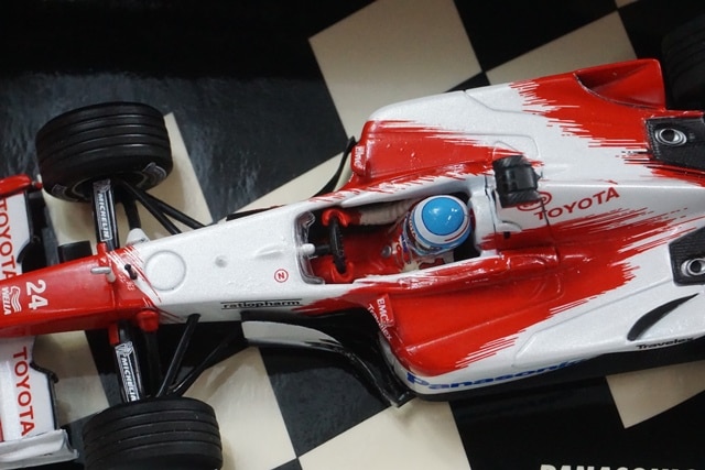 1/43 ミニチャンプス 400020024 パナソニック トヨタ レーシング TF102