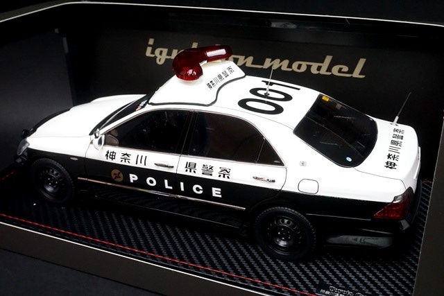 1/18 イグニッションモデル IG2048 トヨタ クラウン (GRS180