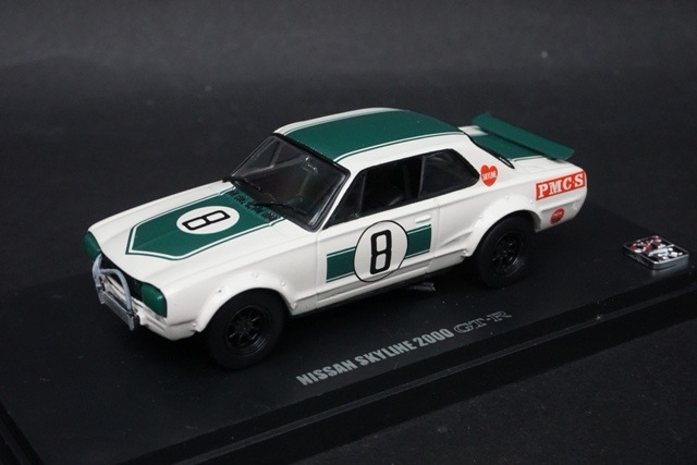 1/43 京商 03022G 日産 スカイライン 2000GTR レーシング グリーン #8 1/43 京商 03022G 日産 スカイライン 2000GTR レーシング グリーン #8