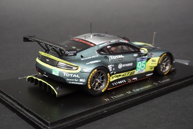 TSM MODEL 1/43 アストンマーティン 1/43 TSM Model Aston Martin Valkyrie Hyper Red
