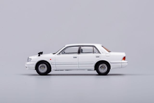 トヨタ CROWN ミニカー ホワイト 新品 KS-012-70 ゲインコーププロダクツ GCD 1/64 トヨタ クラウン