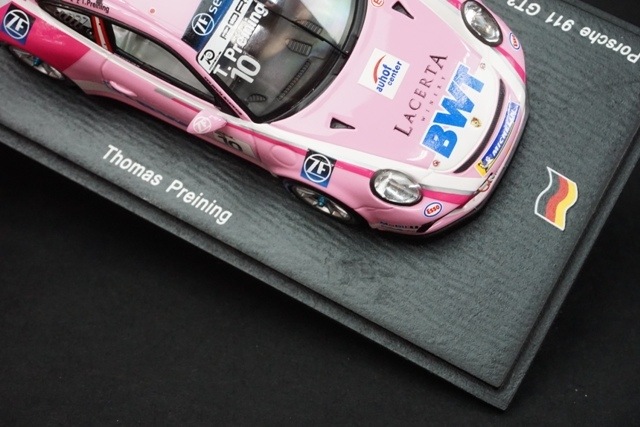 サーキットの娘Porsche Carrera 2 ミニカー 1/43 Amazon.com: AUTOart 78026 1/18 Circuit Wolf Porsche 911 Carrera