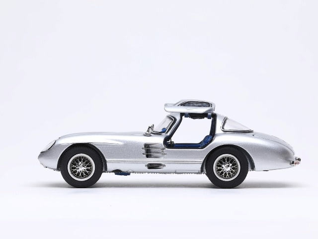 特価 MINICHAMPS (1/24) メルセデス 300SLRウーレンハウト メルセデス ベンツ 300 SLR ウーレンハウト・クーペ 1955