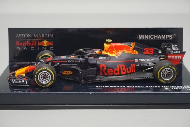 1/43 ミニチャンプス 410180033 アストンマーティン レッドブル