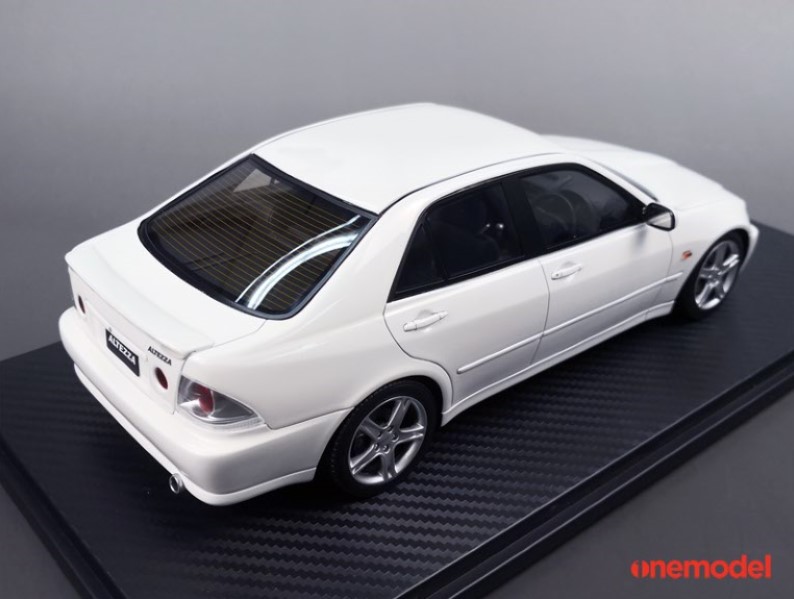 新品19B02-02 onemodel 1/18 トヨタ アルテッツァ Intensa Blue
