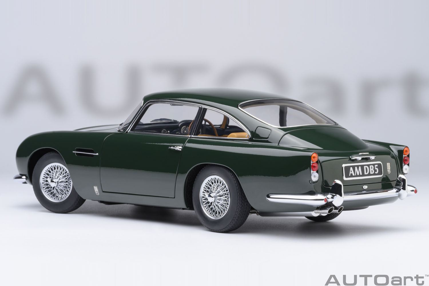 新品 70286 オートアート 1/18 アストンマーティン ASTON MARTIN DB5