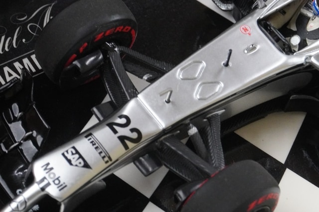 ミニチャンプス　マクラーレンMP4-17D マレーシアGP 未使用　希少 1/43 ミニチャンプス マクラーレン メルセデス MP4-17 キミ