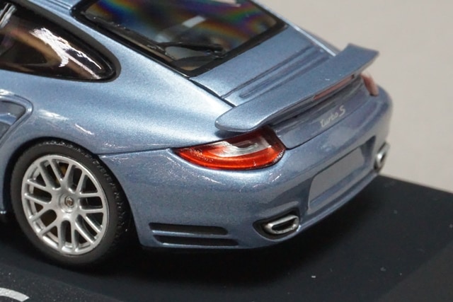 1/43 ミニチャンプス WAP0200120A ディーラー特注 ポルシェ 911 ターボ