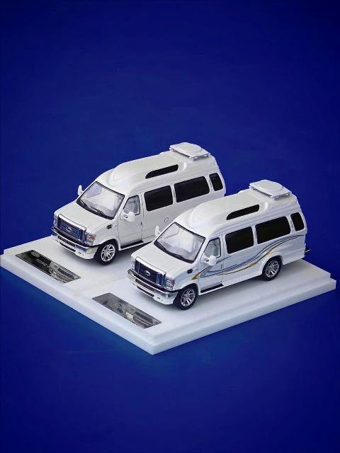 新品 MK Miniatures 1/64 フォード Ford E350 Motorhome Metallic