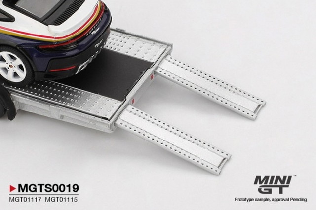 【未開封】1/43 ポルシェ 911 ダカール 未開封】1/43 ポルシェ 911 ダカール 未開封】1/43 ポルシェ 911