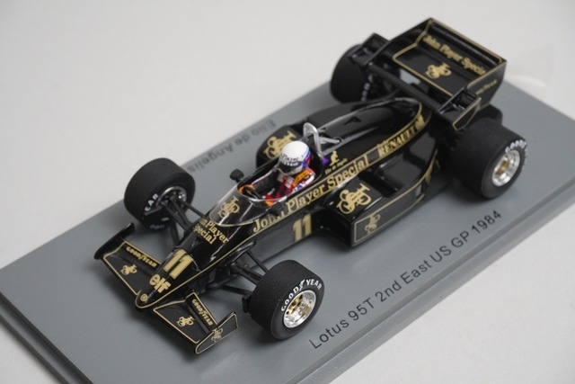 1/43 スパーク S7290 ロータス 95T 東アメリカGP 2nd 1984 #11 JPS仕様