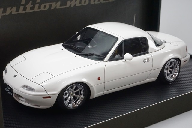 1/18 イグニッションモデル IG0663 ユーノス ロードスター (NA