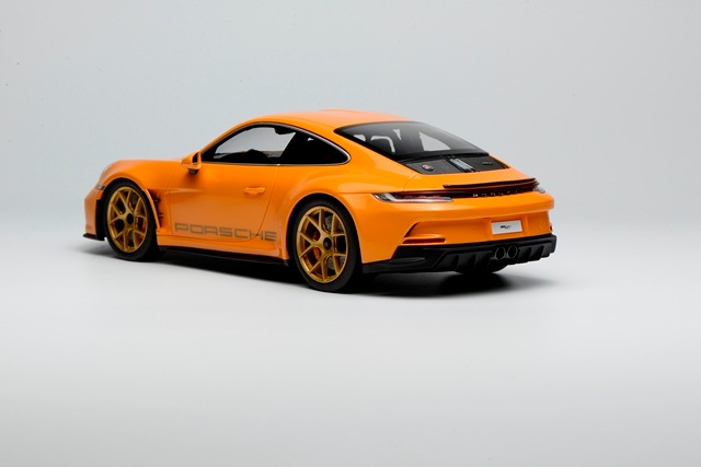 予約 IM1830OG-C IVY Tailor 1/18 ポルシェ PORSCHE 911 S/T 992